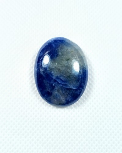 Lapis lazuli kamień do oprawy. Niebieska elegancja i piękno.
Rozmiar kamienia 2,8cm x 2,1cm