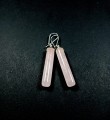 Wiszące kolczyki, kwarc różowy, sopelki, posrebrzane bigle,
długość kamieni 3,6 cm