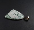 Biały agat mszysty na posrebrzanej zawieszce
Rozmiar kamienia 3,3 cm x 4 cm