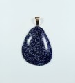 Wisiorek z lapis lazuli z posrebrzaną zawieszką. 
Rozmiar kamienia 51 mm x 39 mm