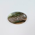 Labradoryt 
Kamień ręcznie formowany i oszlifowany 
Rozmiar kamienia 18 mm x 28 mm