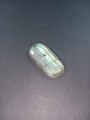 Labradoryt 
Kamień ręcznie formowany i oszlifowany 
Rozmiar kamienia 18 mm x 34 mm
