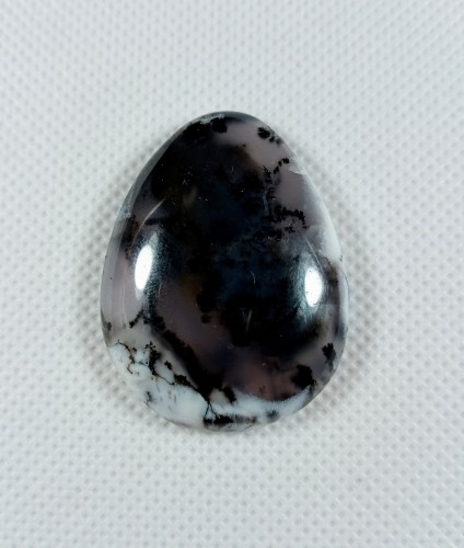 Opal mszysty (dendrytowy) kaboszon
rozmiar kamienia 38 mm x 28 mm