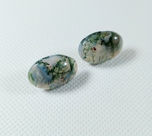 Kolczyki na sztyftach z agatu mszystego