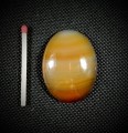 Agat brazylijski. Okaz lub kamień do biżuterii.
Wielkość kamienia 37 mm x 28 mm.