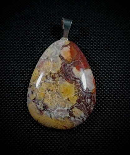 Wisiorek Jaspis na posrebrzanej zawieszce
Rozmiar kamienia 4,8 cm x 3,5 cm