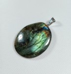 Wisiorek z labradorytu 5 cm x 4,1 cm posrebrzana zawieszka