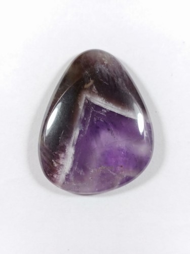 Ametyst fioletowy kamień naturalny
Wielkość kamienia 44mm x 34mm