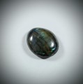 Labradoryt +
Kamień ręcznie formowany i oszlifowany +
Rozmiar kamienia 28 mm x 23 mm