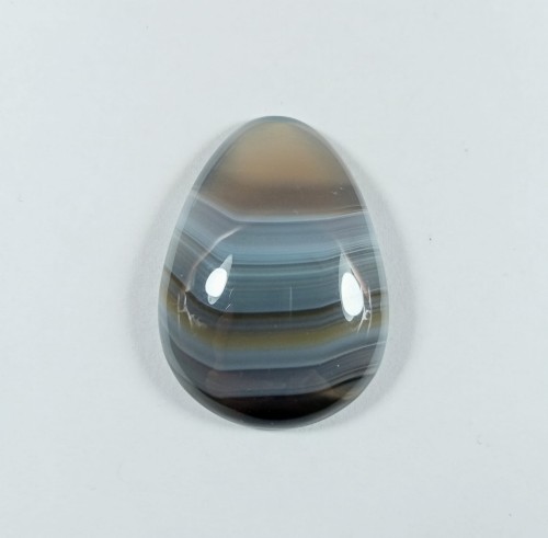 Agat brazylijski. Okaz lub kamień do biżuterii.
Wielkość kamienia 35mm x 25mm