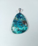 Chryzokola na posrebrzanej zawieszce zielony  kamień ozdobny