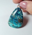 Chryzokola na posrebrzanej zawieszce
Rozmiar kamienia 42 mm x 31 mm