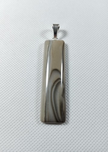 Wisiorek Krzemień pasiasty na posrebrzanej zawieszce
rozmiar kamienia 61 mm x 17 mm