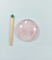 Kwarc różowy okrągły kaboszon różowa chmurka
Rozmiar kamienia 31mm
