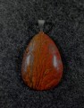 Wisiorek z jaspisu czerwonego 
Rozmiar kamienia 47mm x 33mm