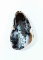 Opal mszysty kaboszon szlifowany.