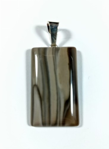 Wisiorek krzemień pasiasty na posrebrzanej zawieszce