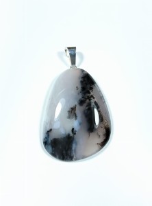 Opal mszysty na posrebrzanej zawieszce  50mm x 37mm