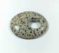 Jaspis dalmatyńczyk z otworkiem na rzemień okrągły