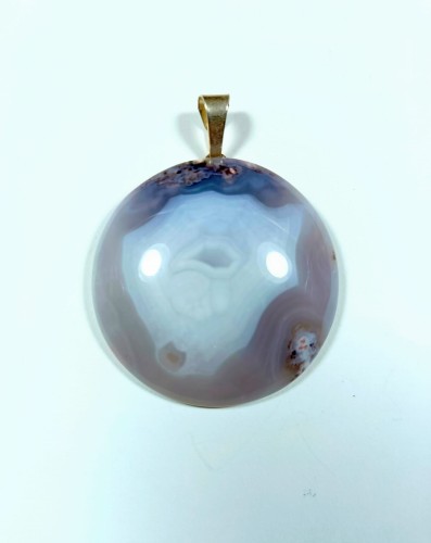 Agat marokański na posrebrzanej zawieszce okrągły