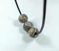 Naszyjnik z krzemienia pasiastego kulki na rzemieniu