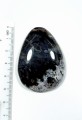 Opal mszysty kaboszon szlifowany.