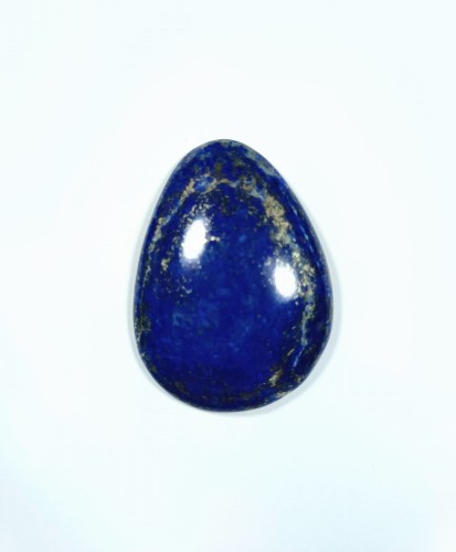 Lapis lazuli kamień do oprawy. Niebieska elegancja i piękno.