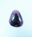 Ametyst kamień naturalny o szlifie kaboszonowym, czyli gładkim