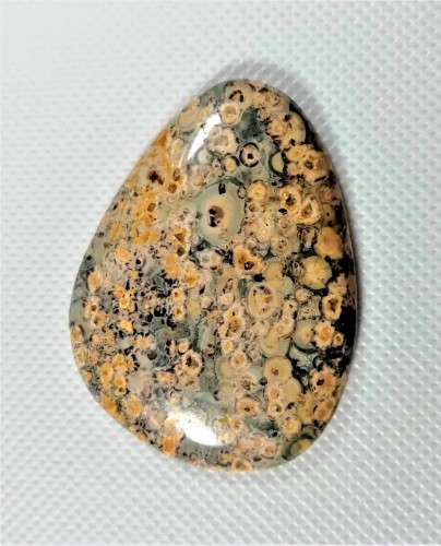 Kamień do biżuterii Jaspis leopard szlif kaboszonowy 
5,1cm x 4,7cm pojedynczy