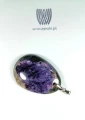 Czaroit na zawieszce ze stali szlachetnej. Fioletowa Piękność.