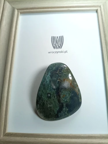 Agat mszysty wisiorek z poprzecznym otworkiem na rzemień